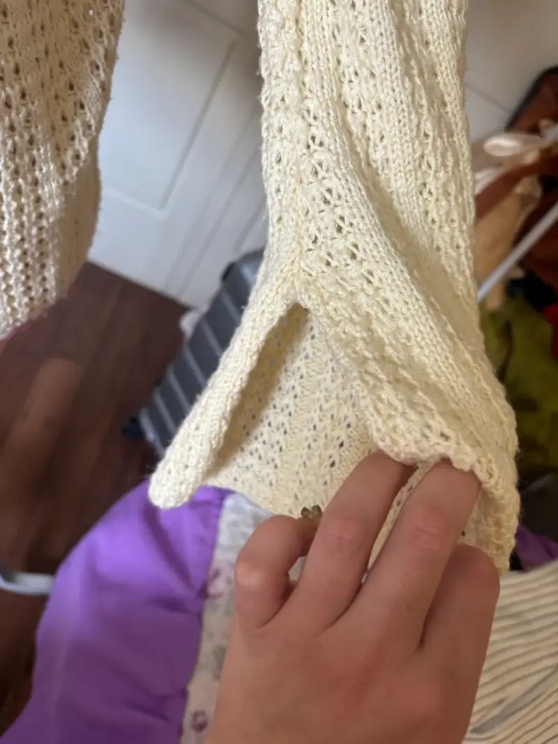 Suéter tejido beige de manga larga - 4