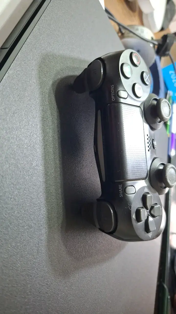 Consola Ps4 en buen estado - 5