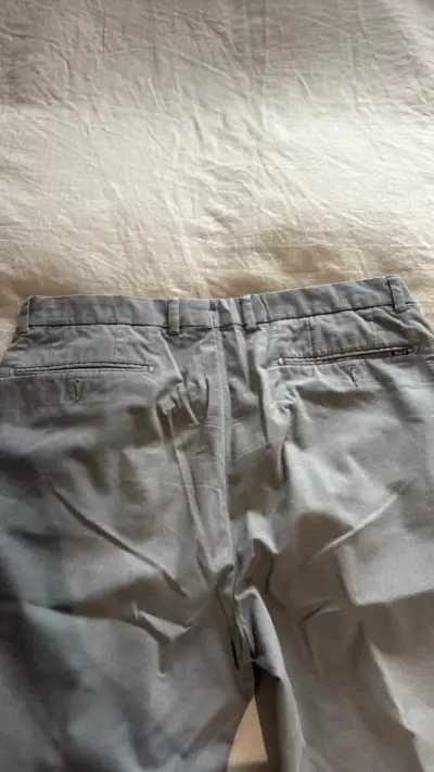 Pantalones de vestir grises para hombre - miniatura 3