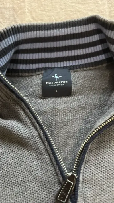 Sweater gris con cierre medio - miniatura 2