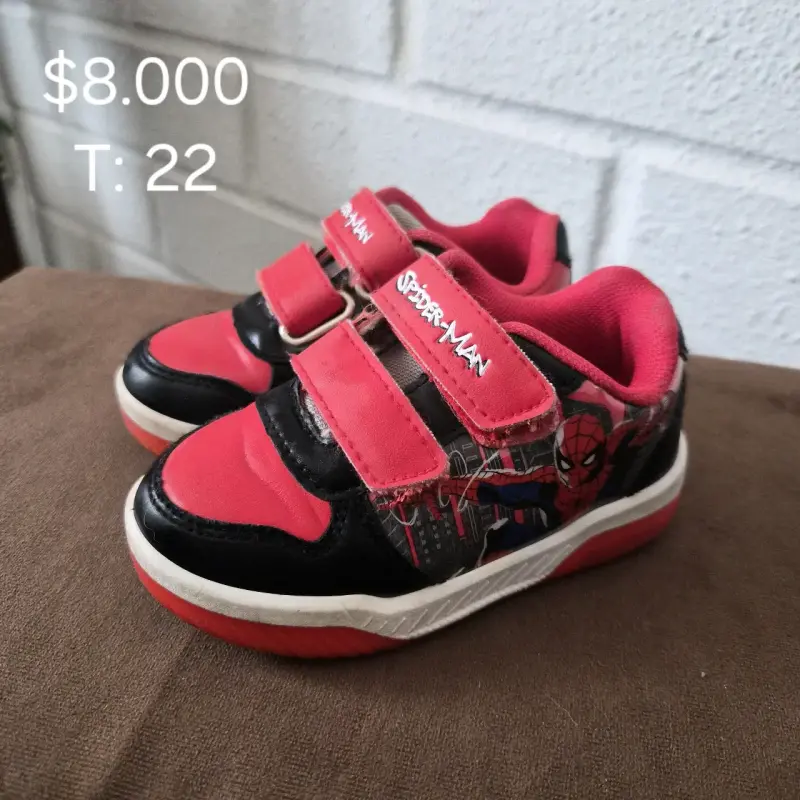 Zapatillas infantiles Spider-Man talla 22