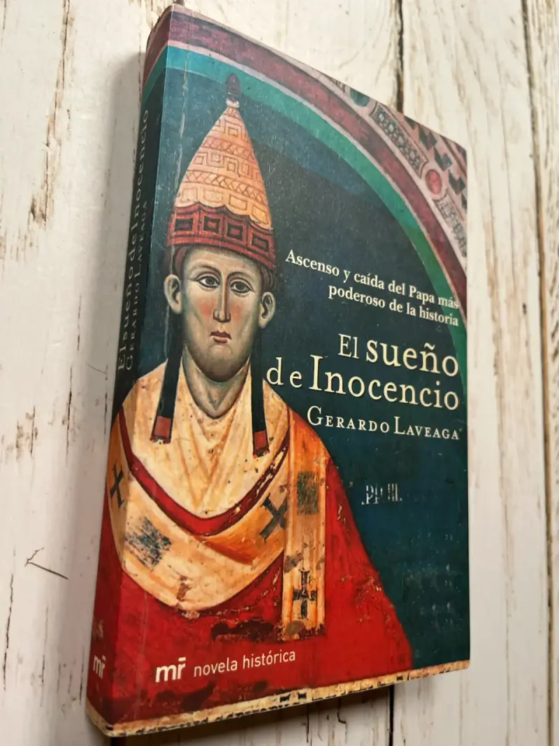 Libro 'El sueño de Inocencio' de Gerardo Laveaga - 2