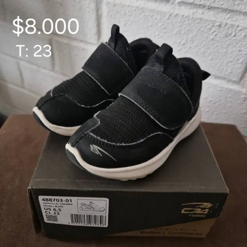 Zapatillas negras para niño talla 23