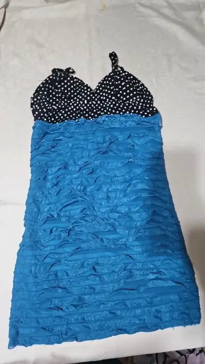 Vestido azul con top de lunares - miniatura 2