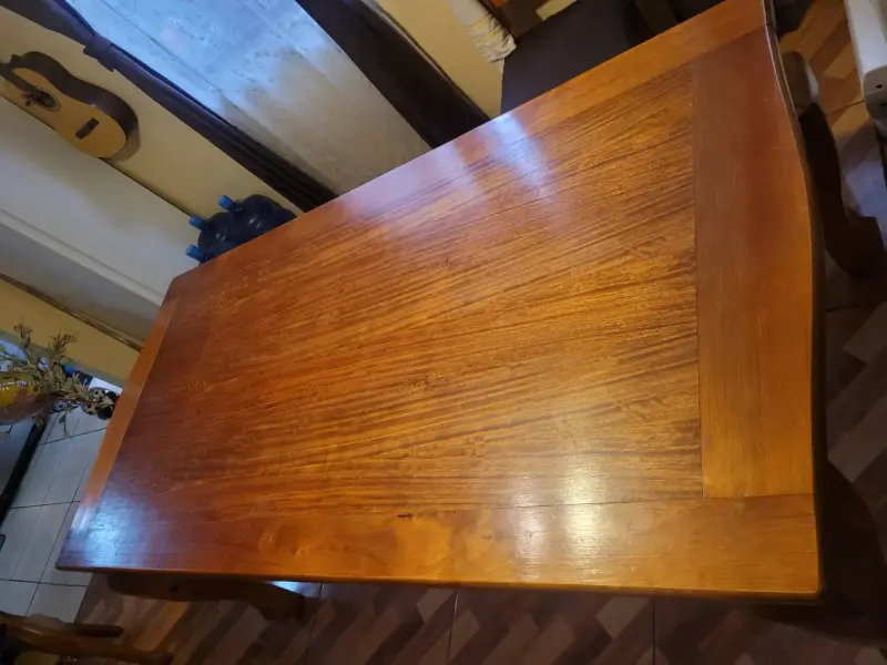 Mesa de comedor de madera sólida - 4