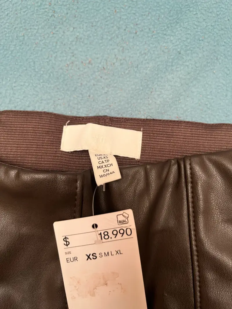 Leggings de ecocuero marrón para mujer talla XS - 4