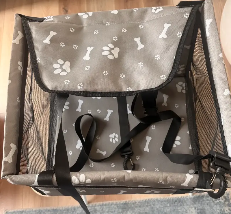 Asiento de seguridad para mascotas con diseño de huellas - 3