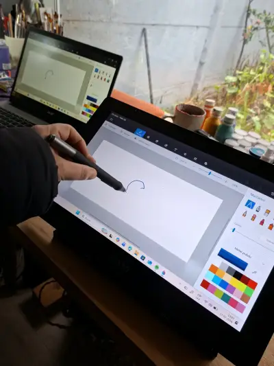 Monitor interactivo Bosto para diseño gráfico - miniatura 1