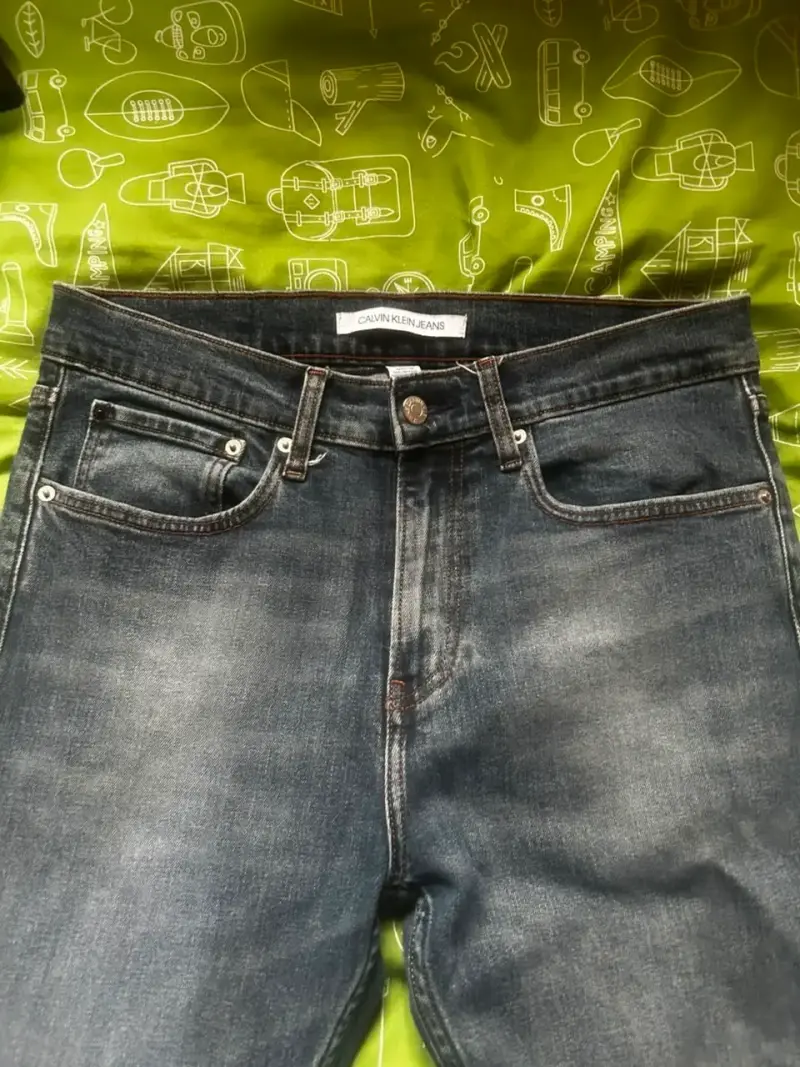 Jeans Calvin Klein azul oscuro