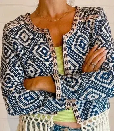 Chaqueta marca española nueva con diseño - 2