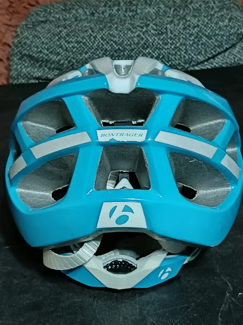 Casco de ciclismo Bontrager azul y blanco - 2