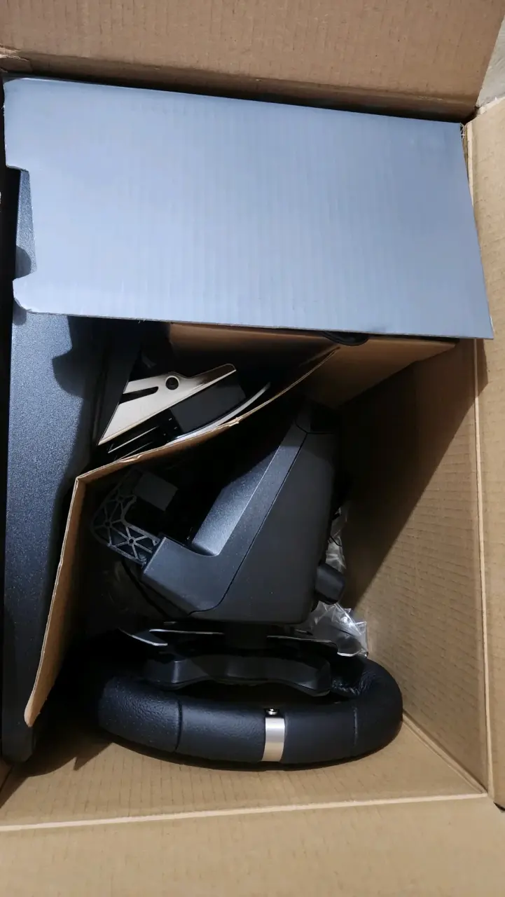 Volante Logitech G920 con pedales - 5