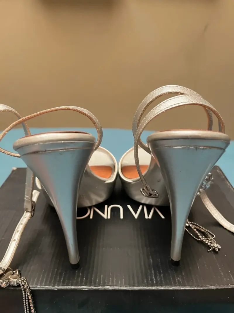 Zapatos de fiesta plateadas Via Uno elegantes - 2