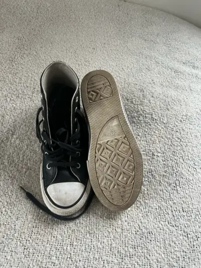 Zapatillas negras Converse - miniatura 1