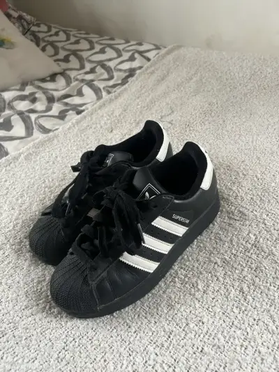 Zapatillas negras Adidas all star - miniatura 2