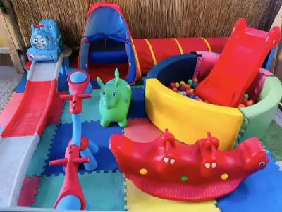 Set de juegos infantiles con resbalín y túnel - miniatura 1
