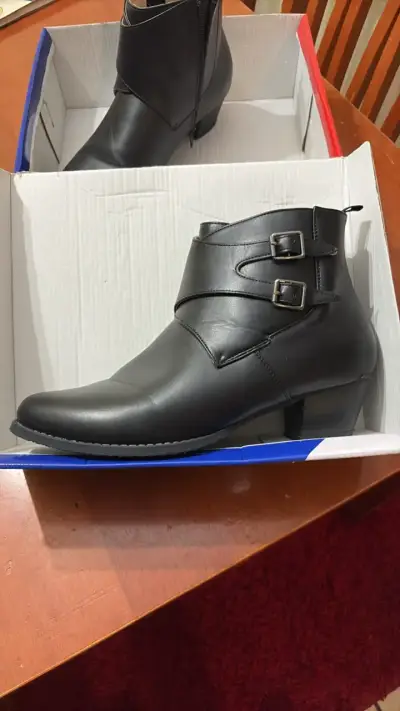 Botines de cueca negro con hebillas - miniatura 1
