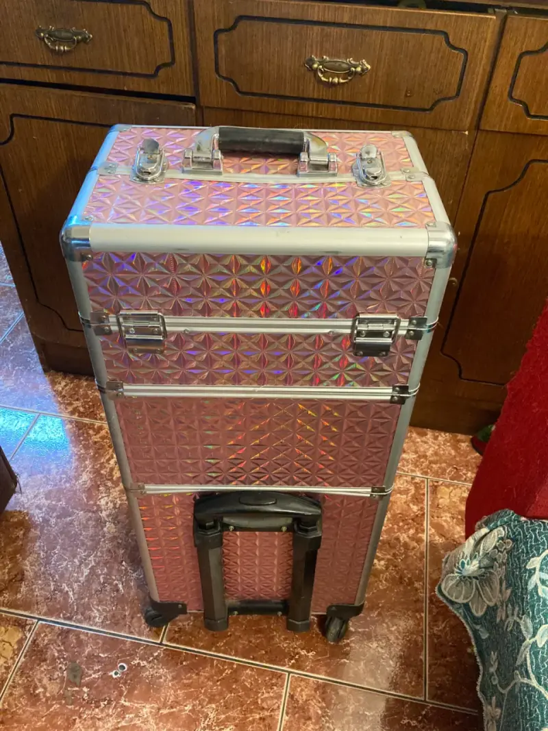Maleta organizadora de maquillaje o manicurista - 1