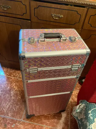Maleta organizadora de maquillaje o manicurista - miniatura 2