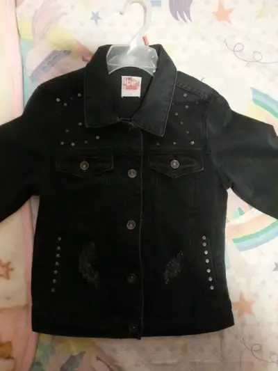 Chaqueta de mezclilla negra con tachas umbrale - miniatura 1