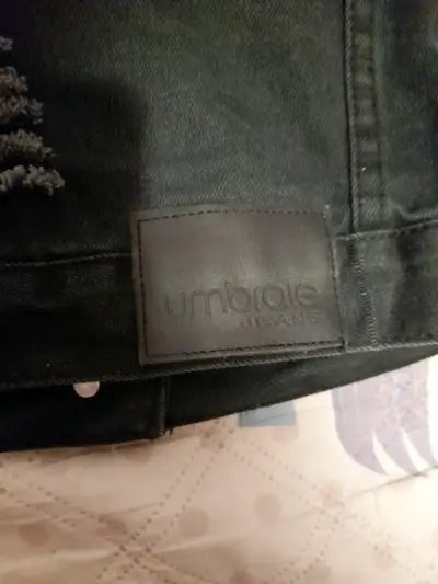 Chaqueta de mezclilla negra con tachas umbrale - miniatura 5
