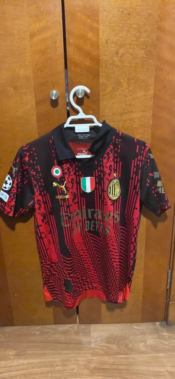 Camiseta AC Milan Rafa Leão número 10 - 2