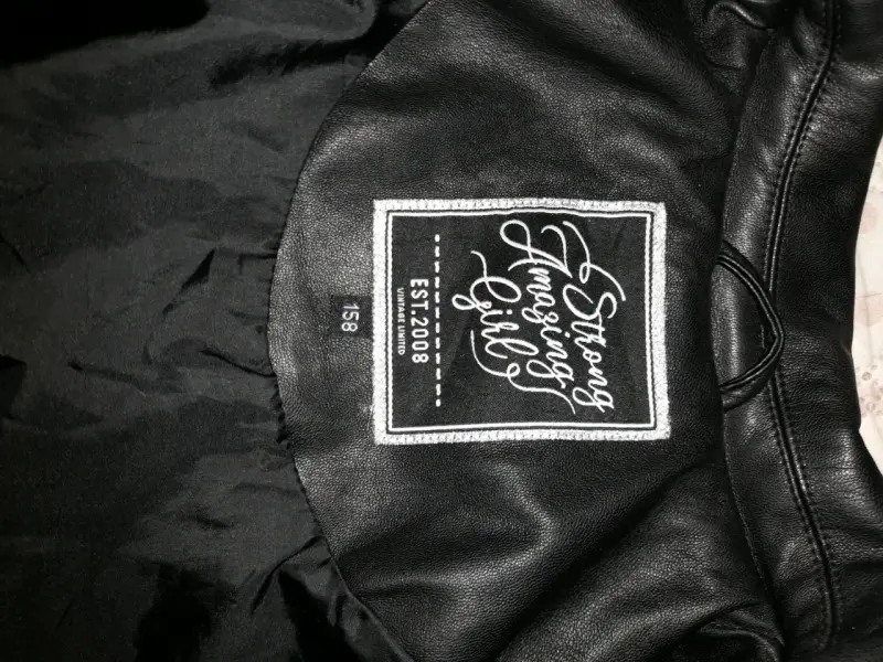 Chaqueta de cuero sintético negra para mujer - 3