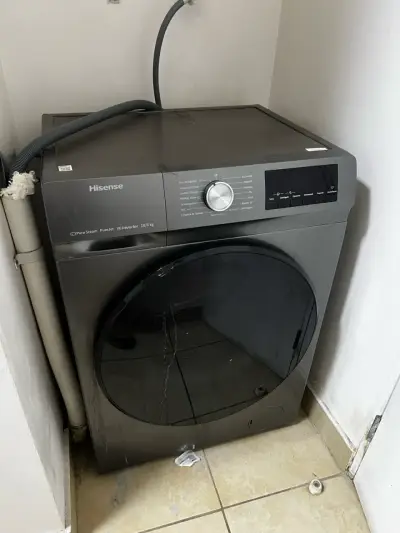Lavadora secadora Hisense 10/6 kg inverter - miniatura 1
