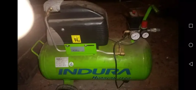 Compresor de aire Indura Huracán 1520