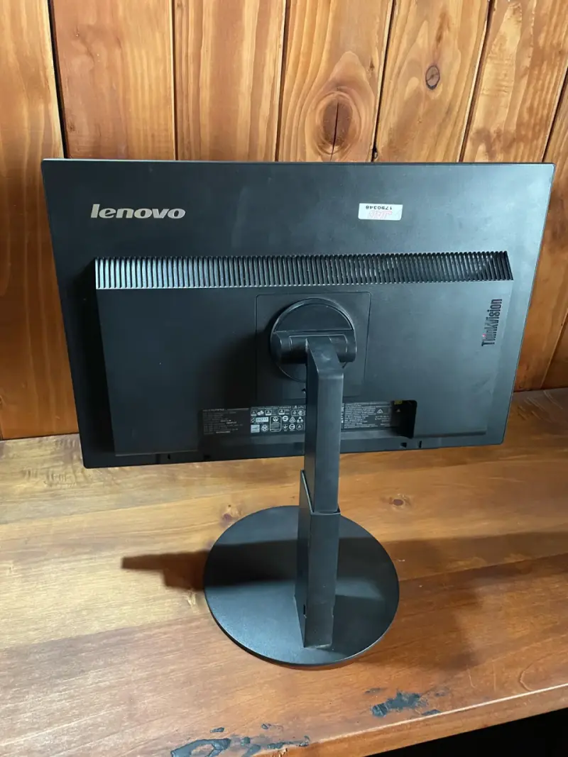 Monitor Lenovo de 22 pulgadas con cables - 5