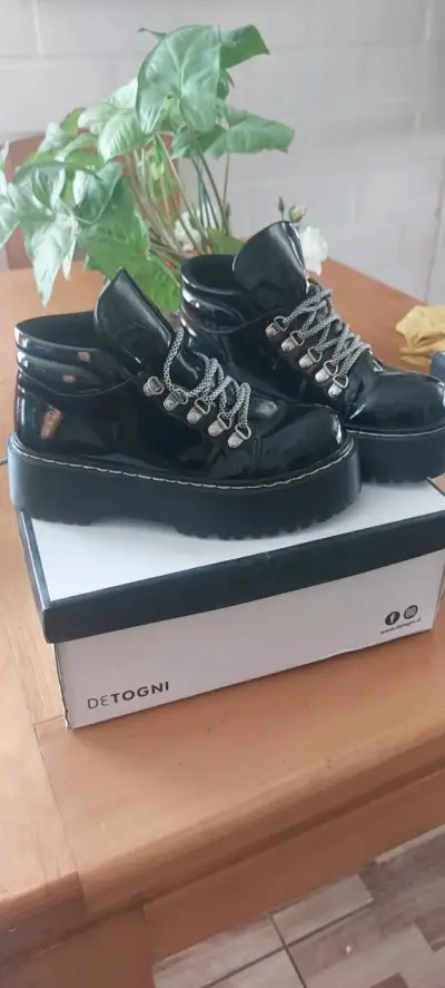 Botines y zapatos solo 1  postura 10.000 cada par - miniatura 5