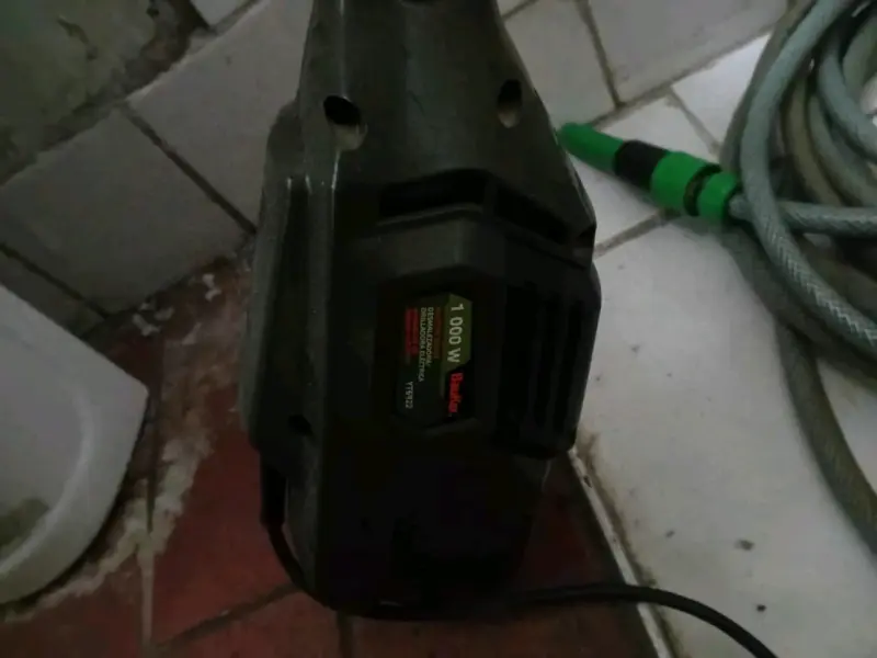 Cortadora de césped eléctrica usada - 3