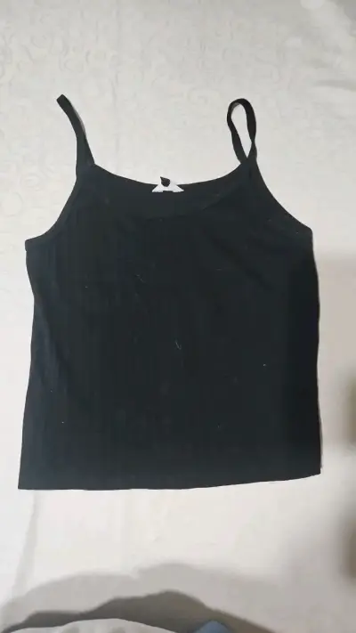 Polera negra de tirantes para mujer - miniatura 1