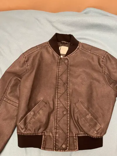 Chaqueta bomber de eco cuero gris - miniatura 4