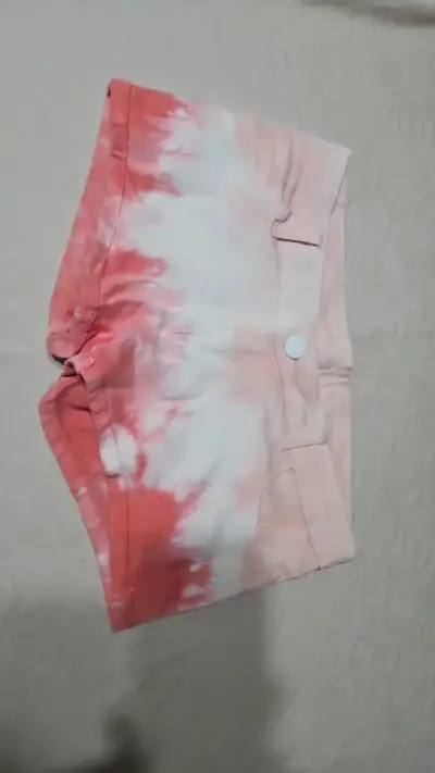 Mini Shorts de mezclilla teñidos para mujer - miniatura 1