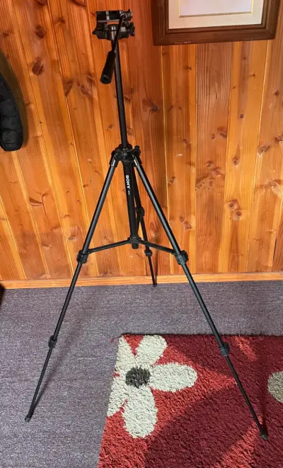 Trípode Sony VCT - R640 ajustable para cámaras - miniatura 1