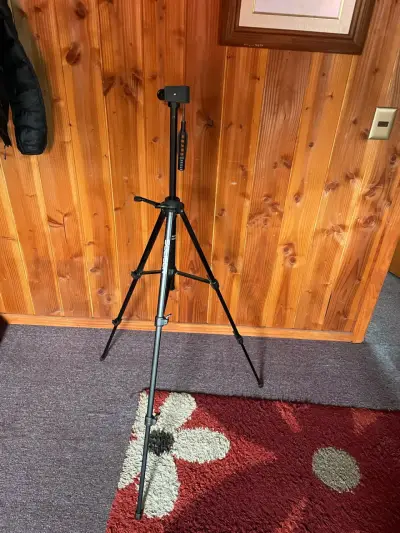 Trípode Soligor PT-530 ajustable - miniatura 2