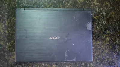 Laptop con procesador AMD A9 y gráficos Radeon - miniatura 3
