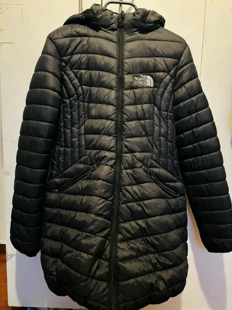 Parka The North Face negra con capucha - 1