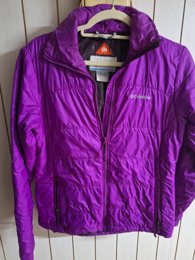 Chaqueta Columbia morada para mujer