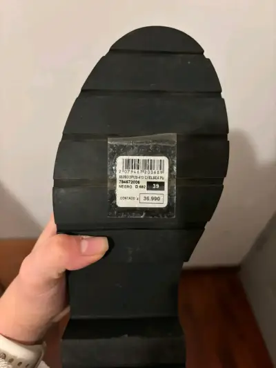 Botines negros de cuero estilo Chelsea - miniatura 2
