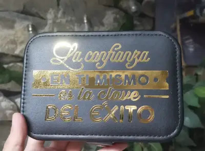 Joyero negro con frase motivacional dorada - miniatura 1