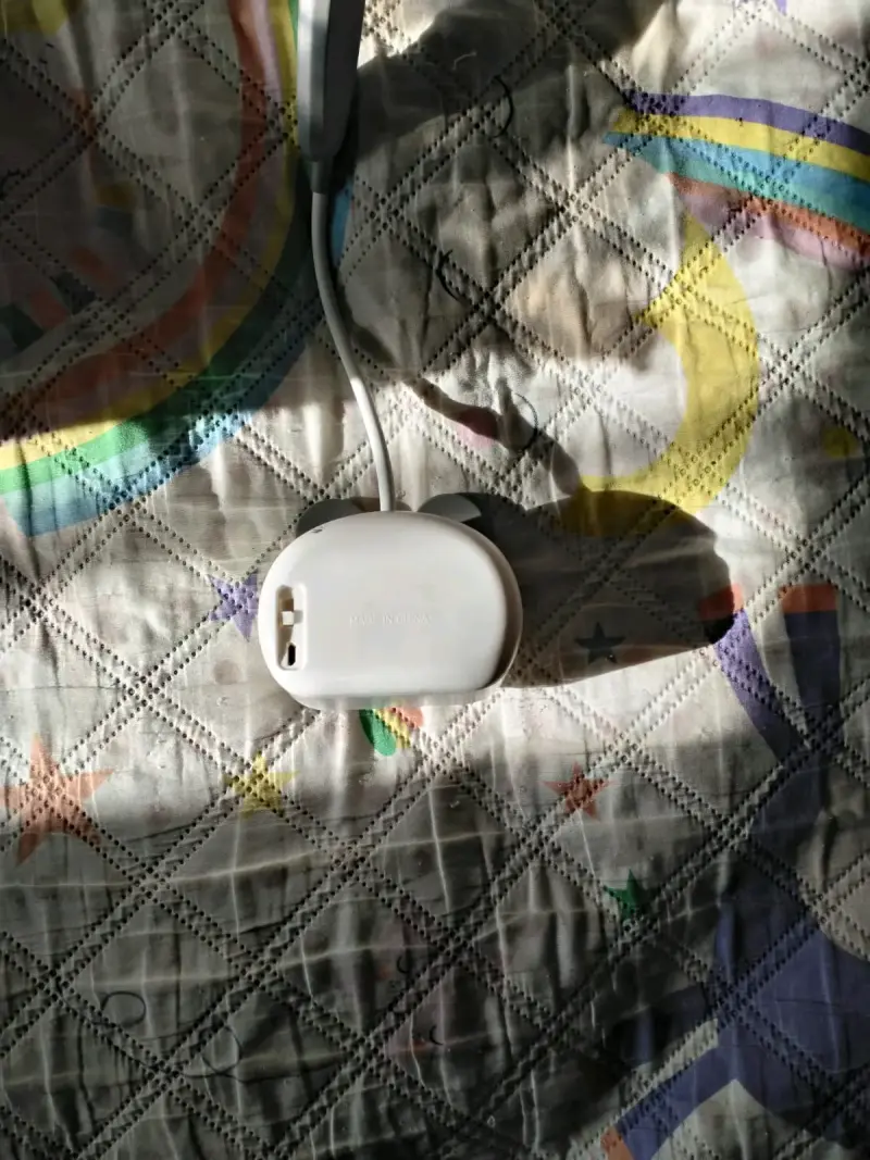 Portalapices y sacapuntas con luz diseño de oso - 4