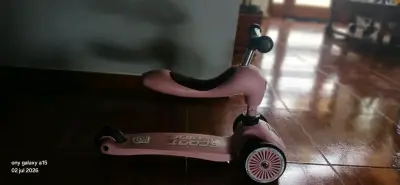 Scooter infantil dos posiciones  rosa con asiento - miniatura 1