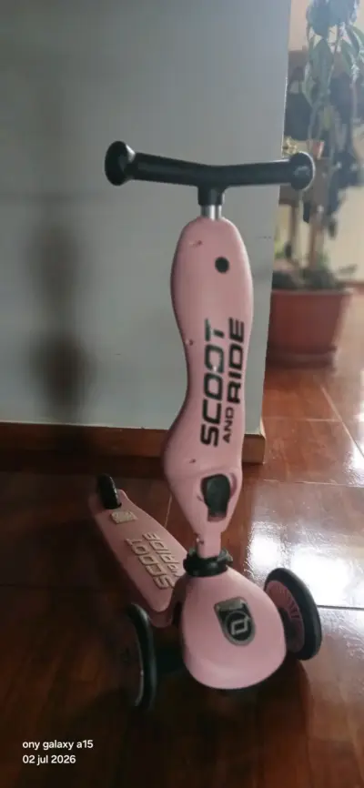 Scooter infantil dos posiciones  rosa con asiento - miniatura 2