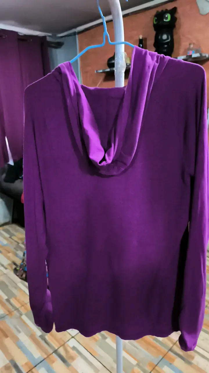 Polerón morado Puma con capucha - 4