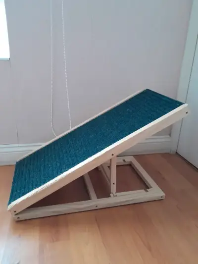 Rampa de madera para mascotas ajustable - miniatura 2