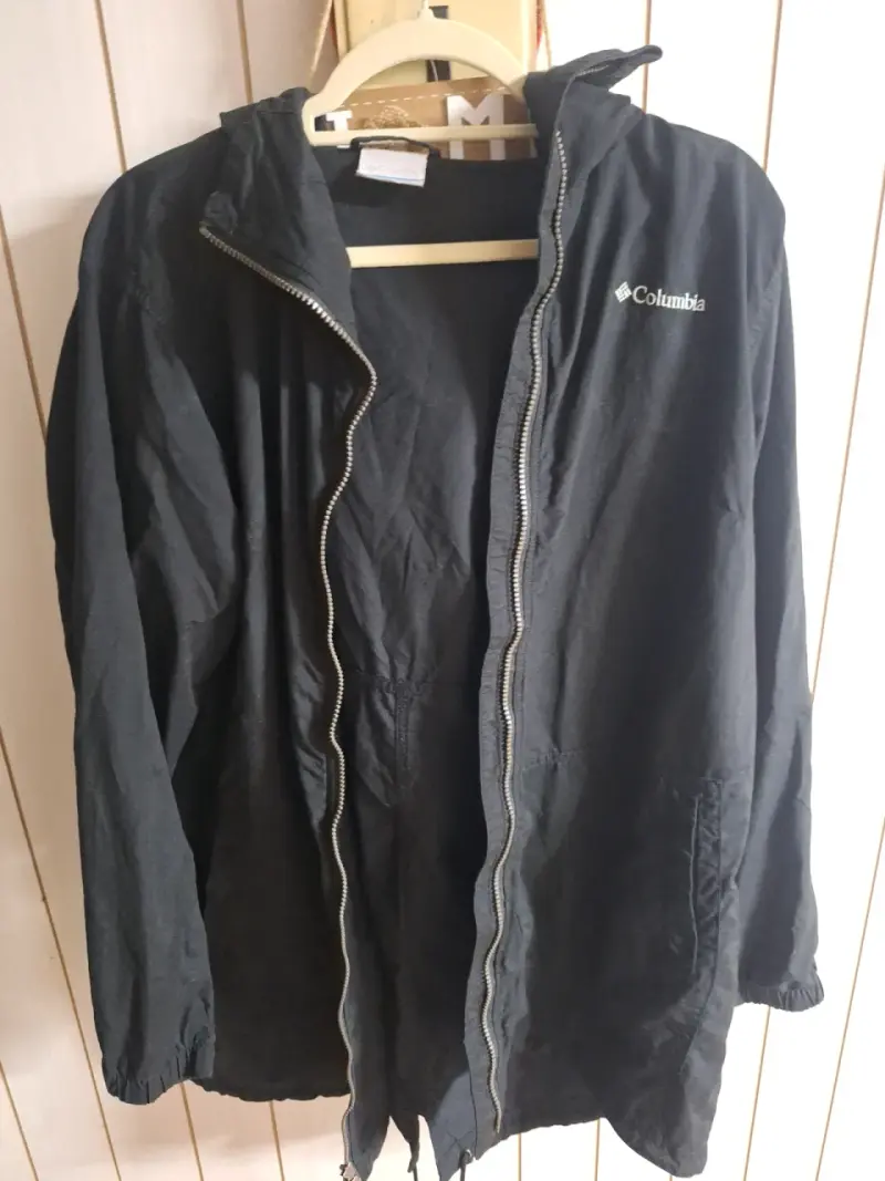 Chaqueta Columbia negra con capucha mujer d