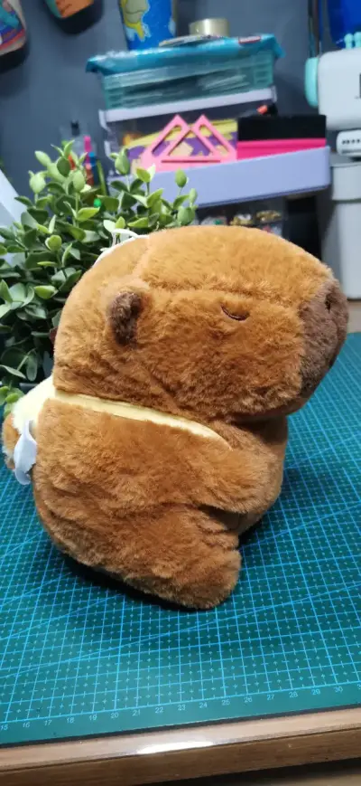 Peluche Capibara con Luz y Sonido Abeja - miniatura 2