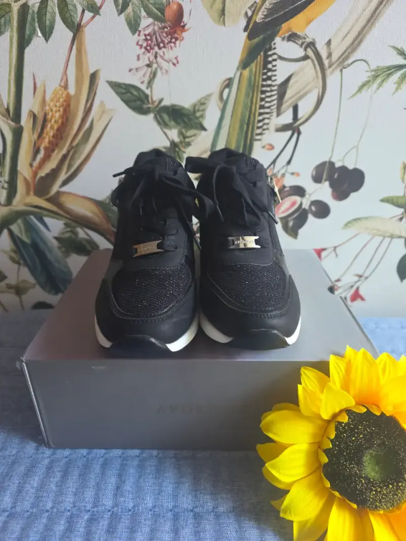 Zapatillas negras Apology - 2
